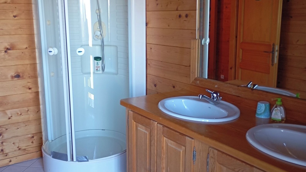 Photo of Bathroom in Faverges-Seythenex