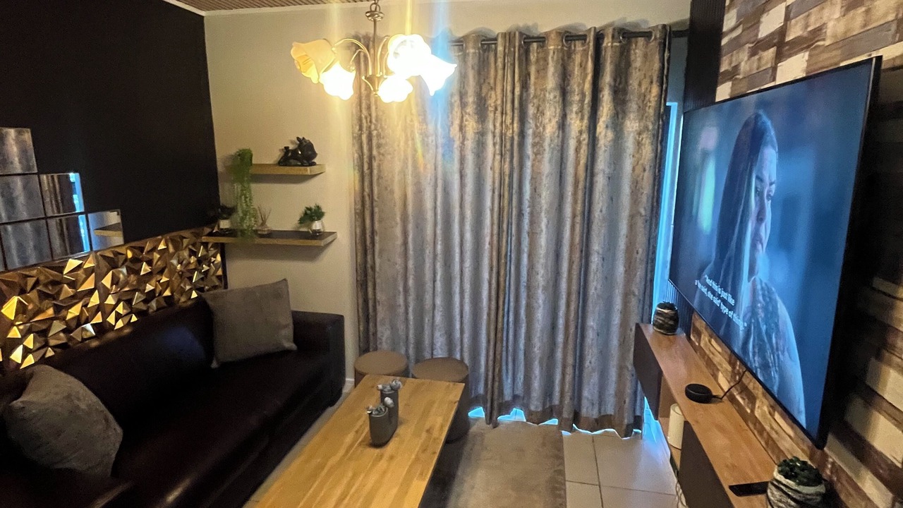 Photo of Livingroom in Greater Johannesburg Metropolitan Area