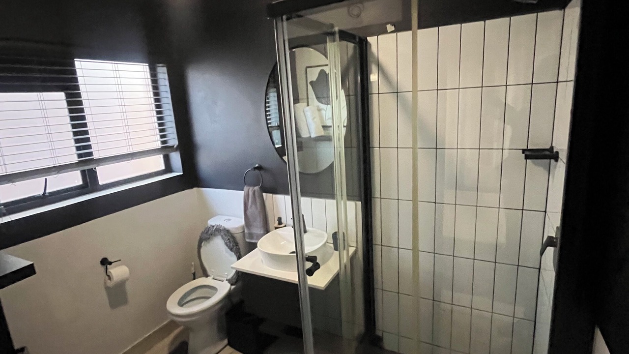 Photo of Bathroom in Greater Johannesburg Metropolitan Area