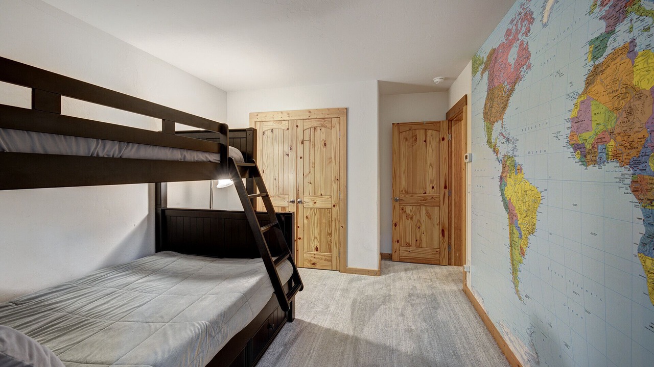 Photo of Bedroom in The Highlands