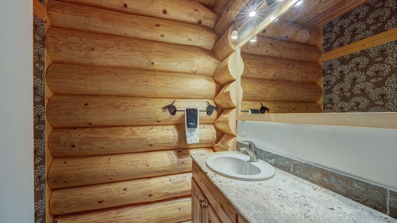 Photo of Bathroom in The Highlands