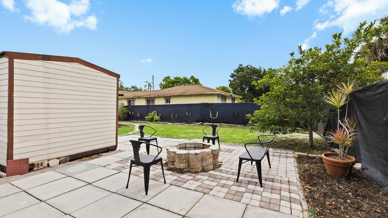 Photo of Patio Balcony in Sailboat Bend