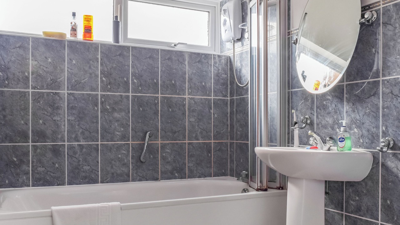 Photo of Bathroom in Kenilworth