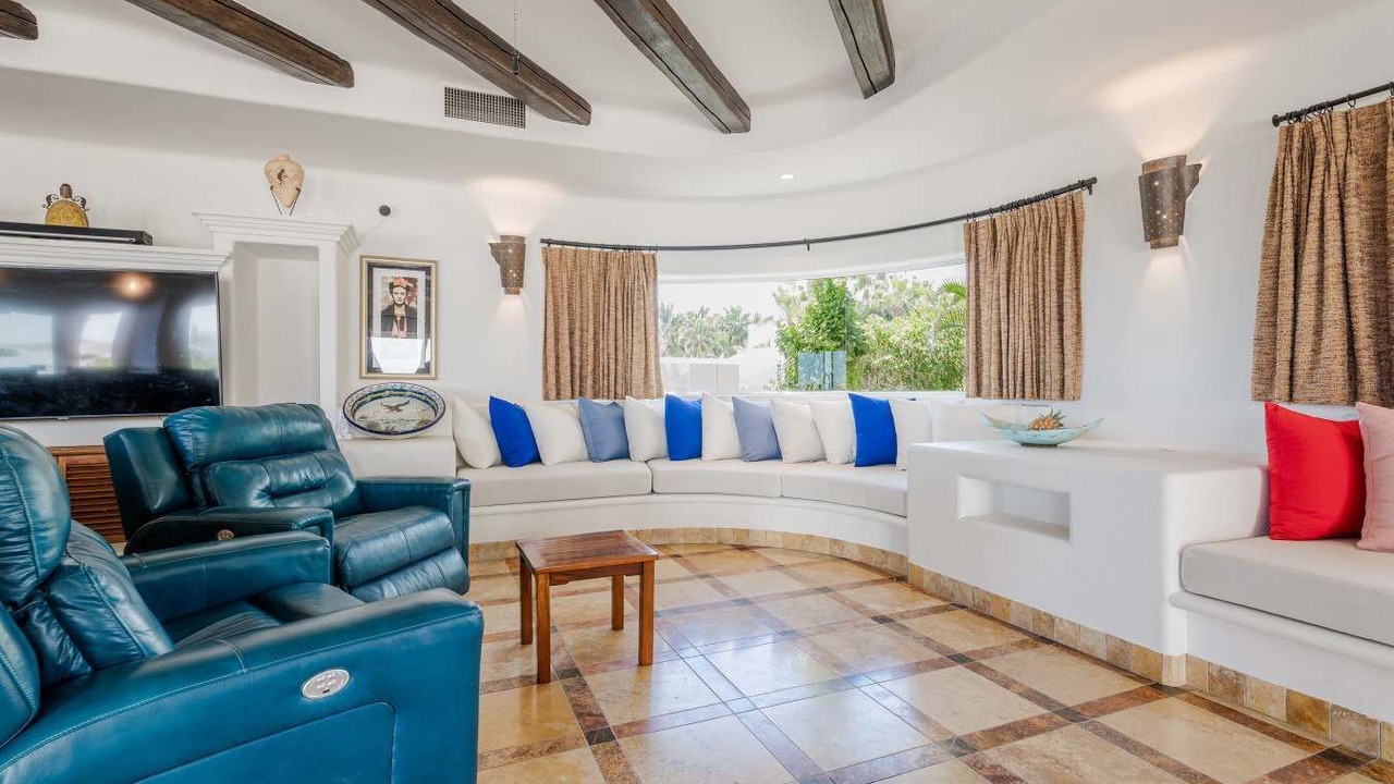 Photo of Livingroom in Buzzards