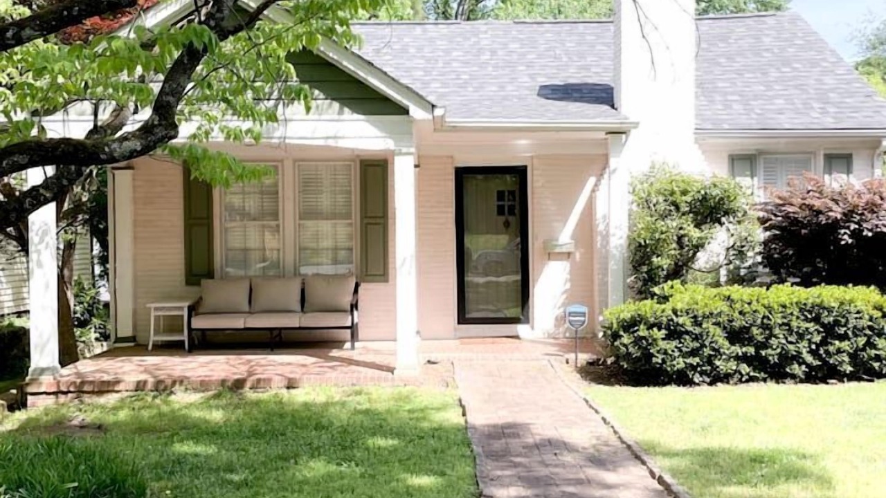 Photo of Outdoor in Plaza Midwood