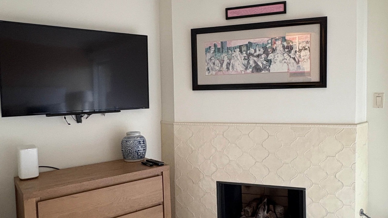 Photo of Livingroom in Toro Canyon