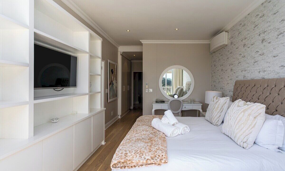 Photo of Bedroom in Mouille Point