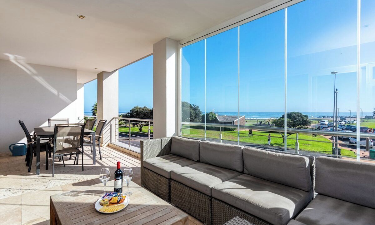 Photo of Livingroom in Mouille Point