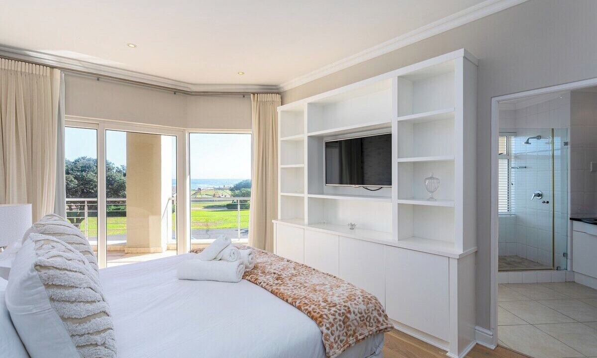 Photo of Bedroom in Mouille Point