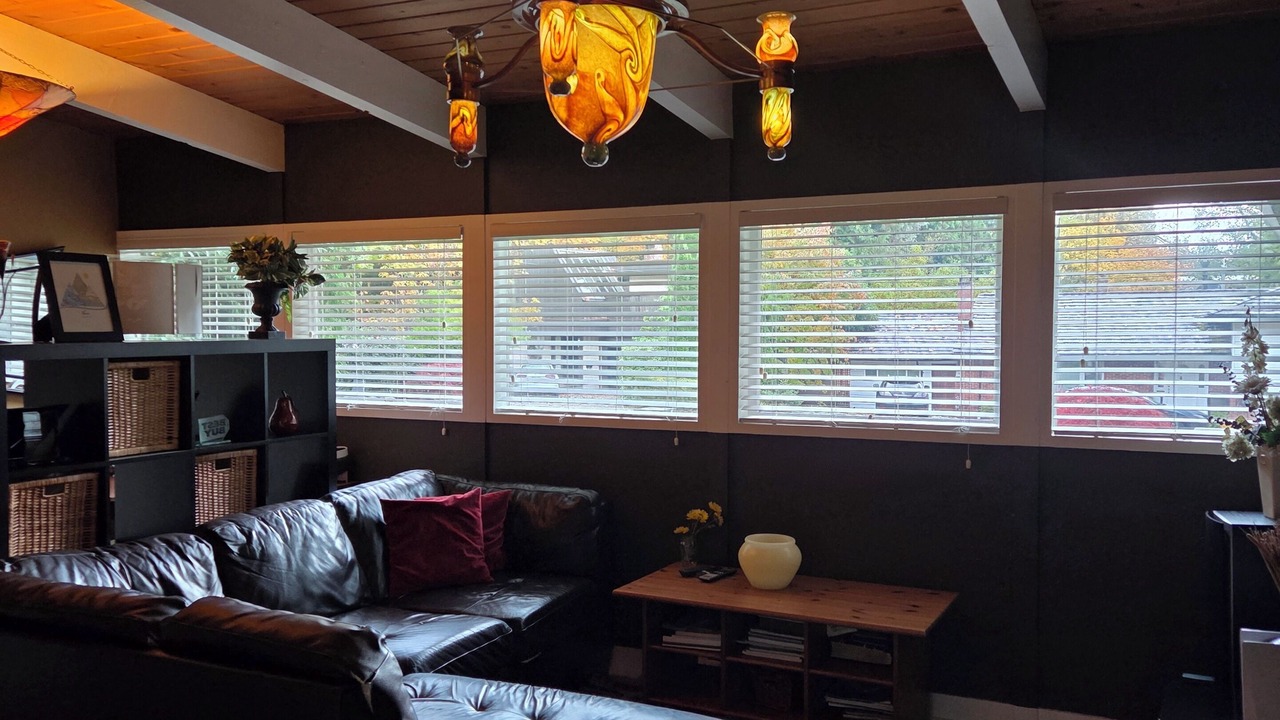 Photo of Livingroom in West Vancouver