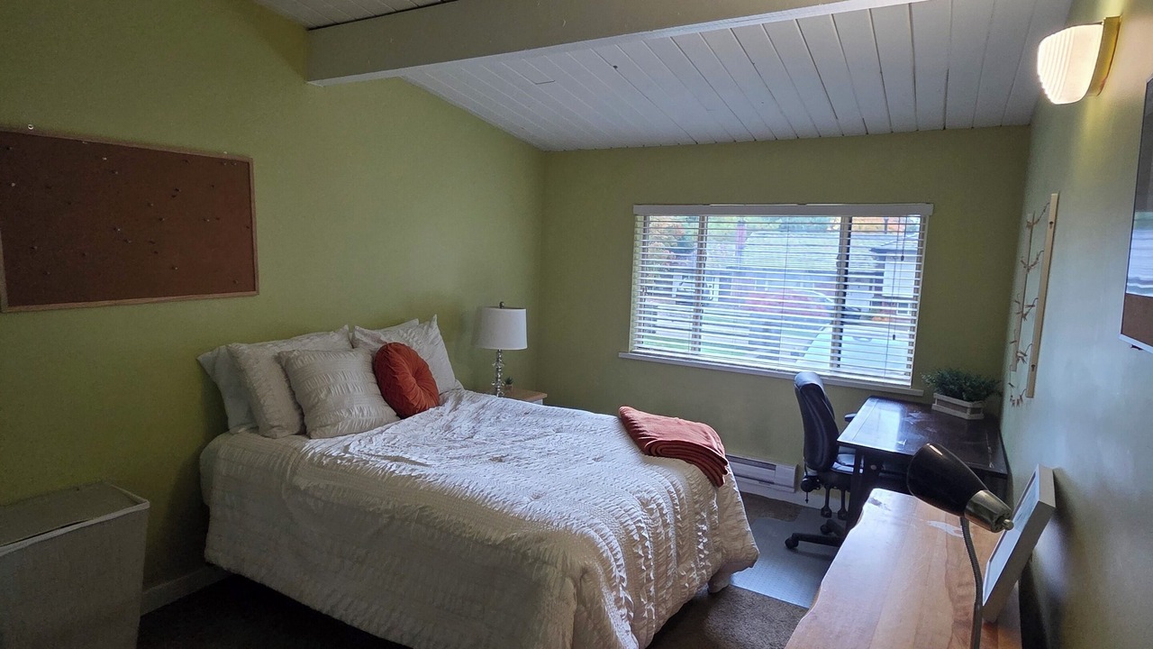 Photo of Bedroom in West Vancouver