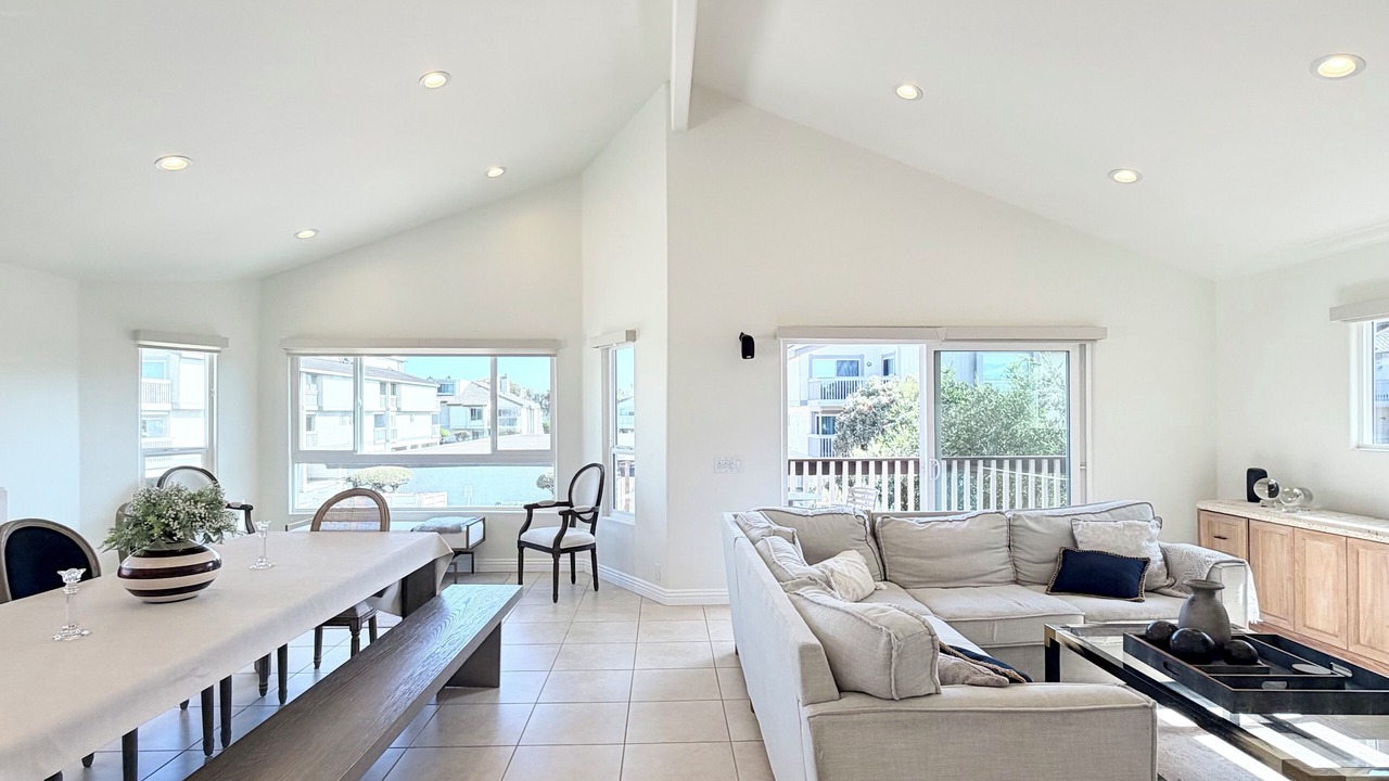 Photo of Livingroom in Hollywood Beach
