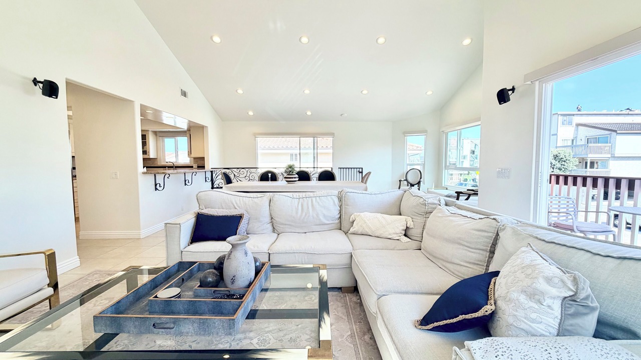 Photo of Livingroom in Hollywood Beach
