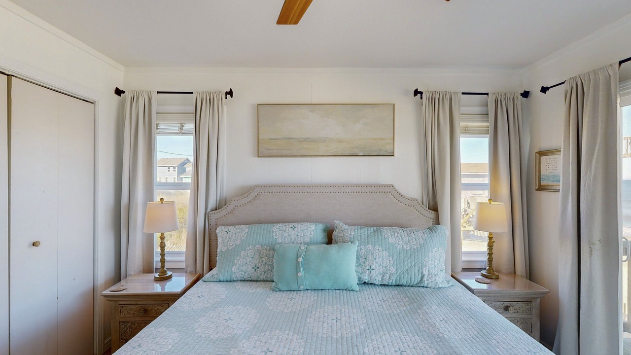 Photo of Bedroom in Rodanthe