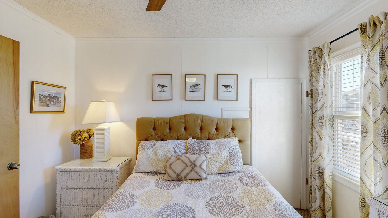 Photo of Bedroom in Rodanthe