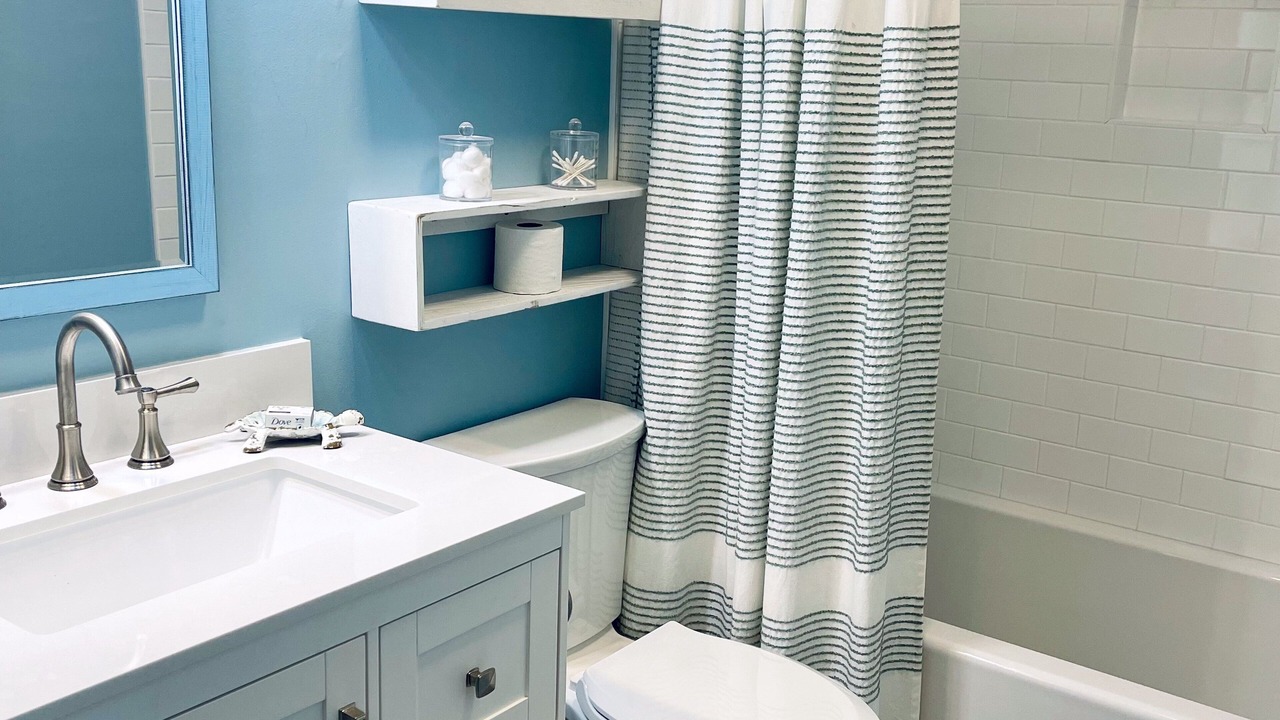 Photo of Bathroom in Rodanthe