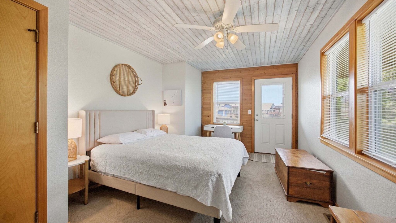 Photo of Bedroom in Brigands' Bay