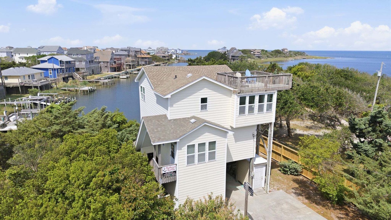Photo of Outdoor in Brigands' Bay
