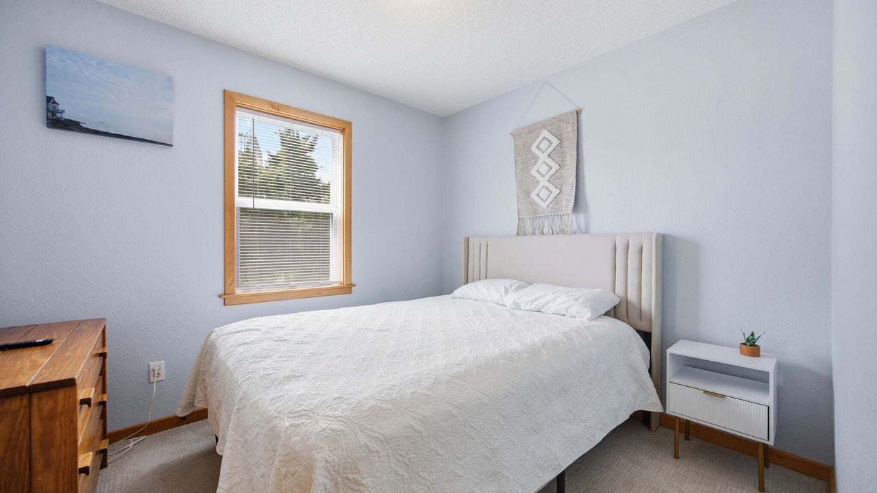 Photo of Bedroom in Brigands' Bay