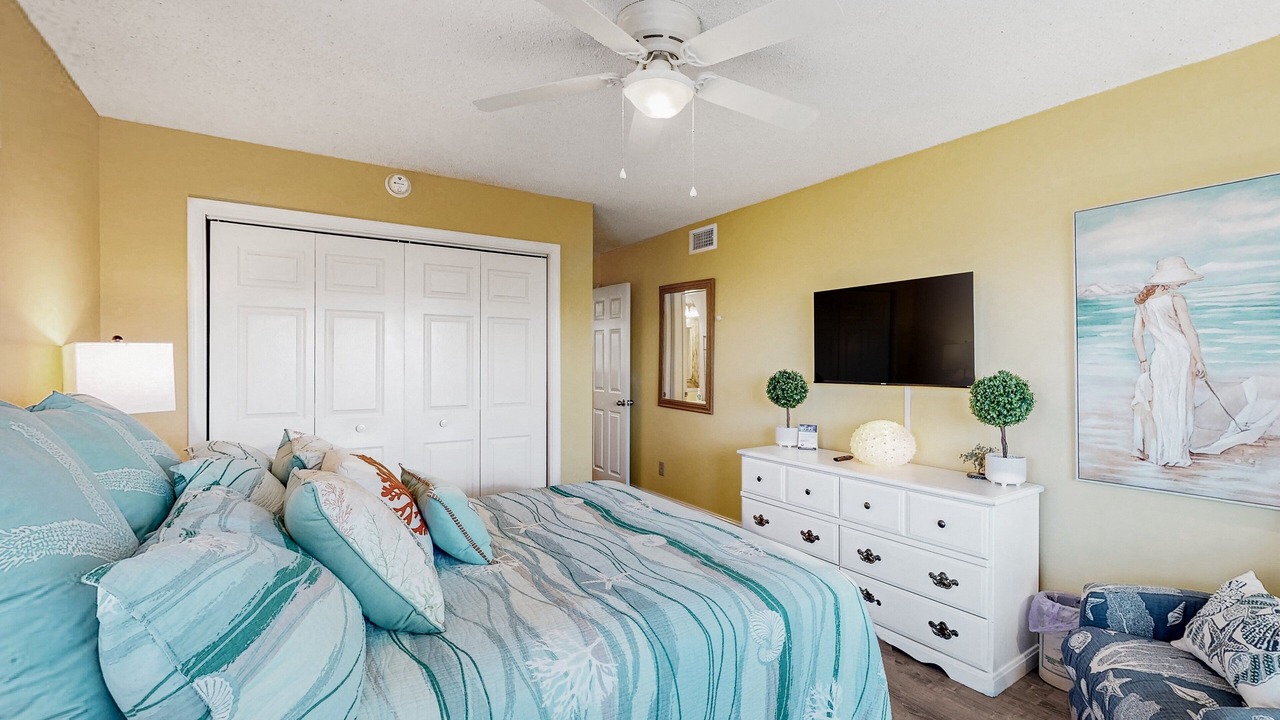 Photo of Bedroom in Avon