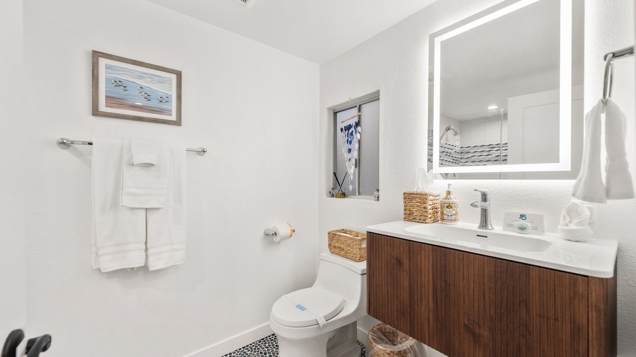 Photo of Bathroom in Ventura