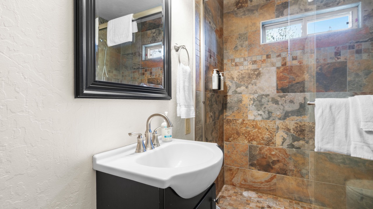 Photo of Bathroom in Mountain View Estates