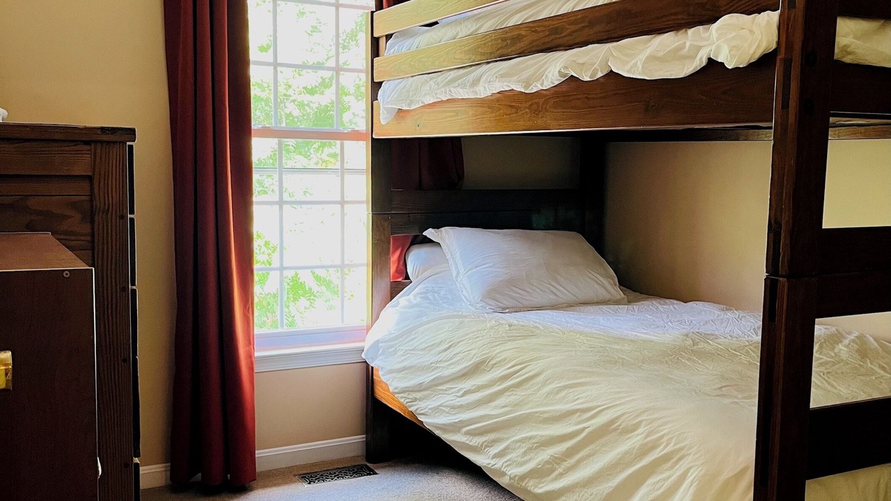 Photo of Bedroom in Darnestown
