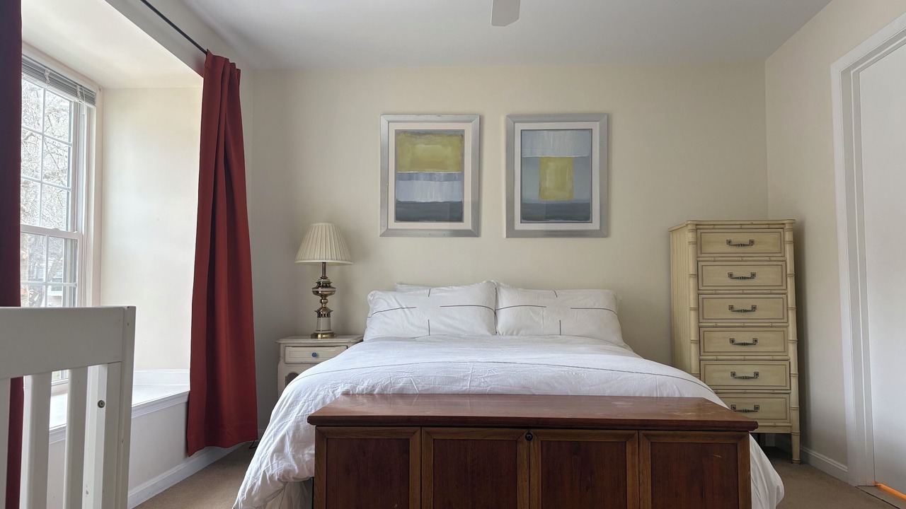 Photo of Bedroom in Darnestown
