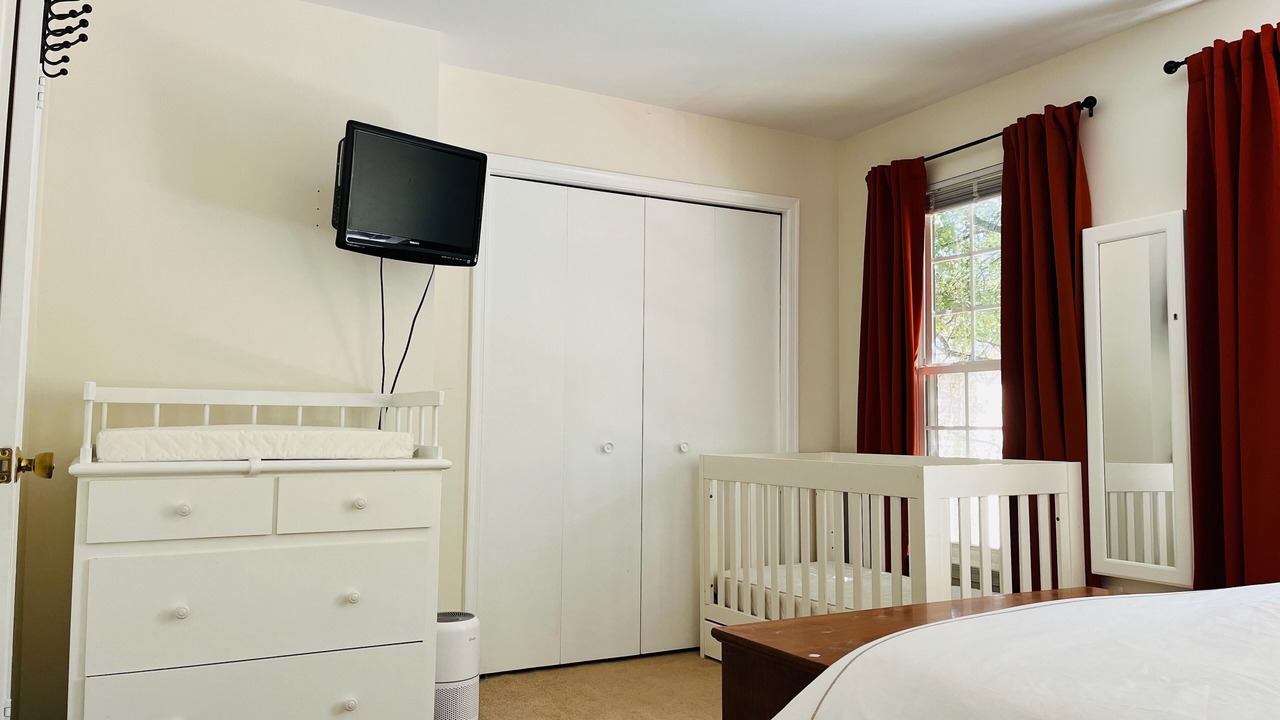 Photo of Bedroom in Darnestown