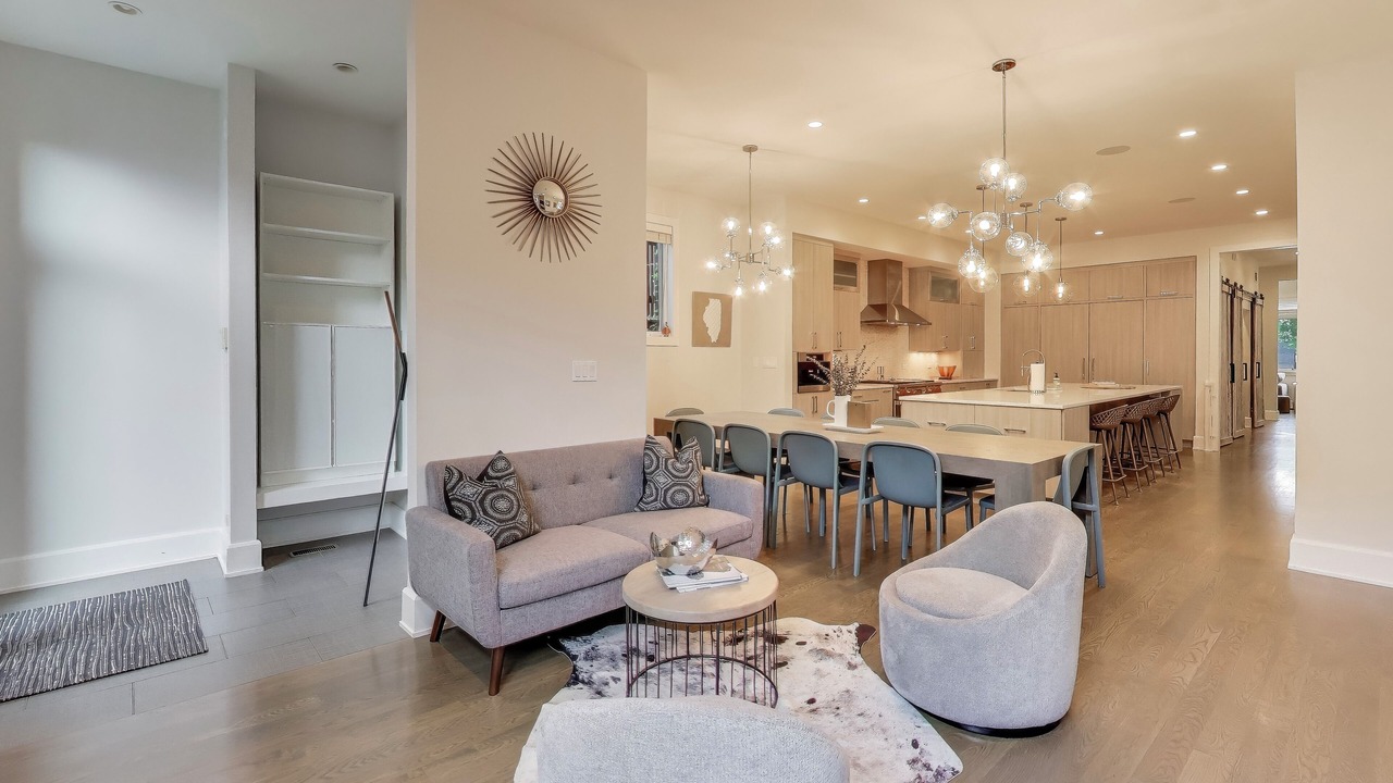 Photo of Livingroom in West Town