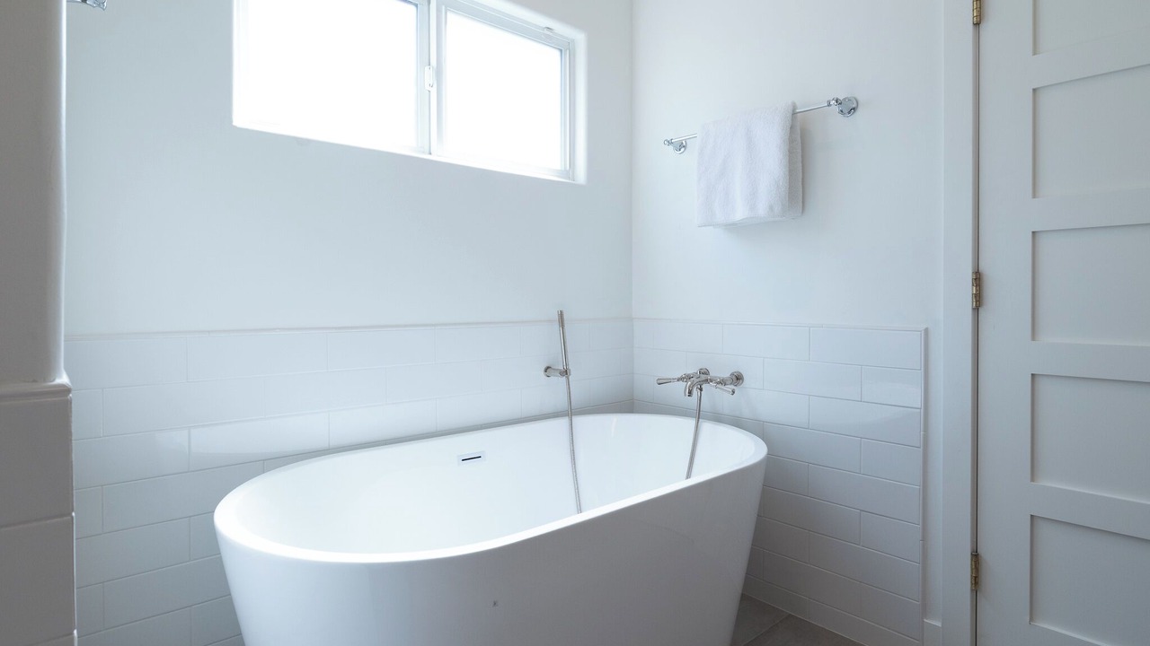 Photo of Bathroom in Silver Strand