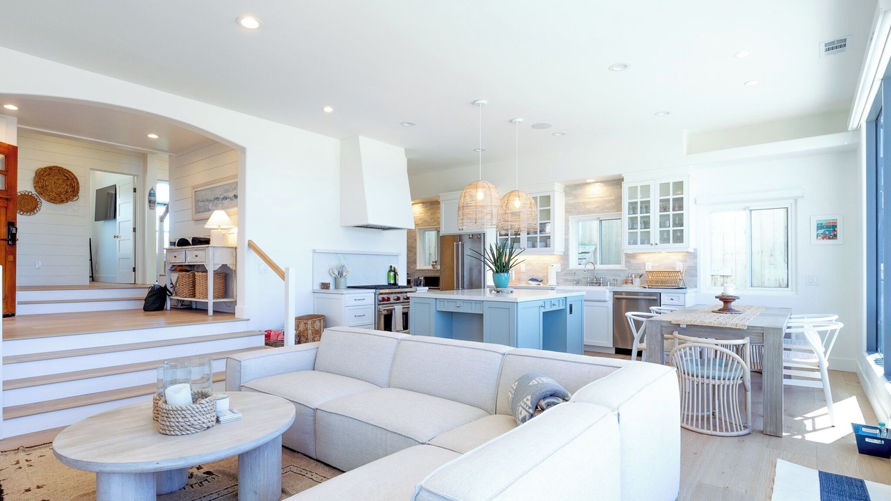 Photo of Livingroom in Silver Strand