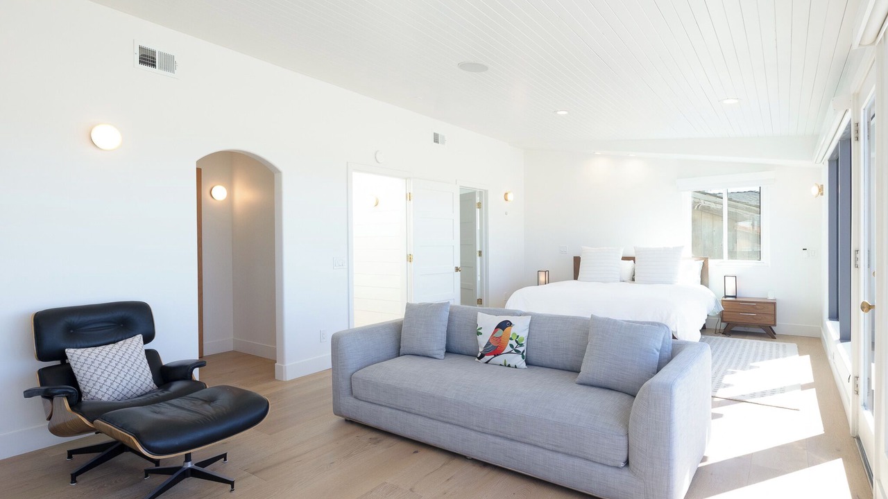 Photo of Bedroom in Silver Strand