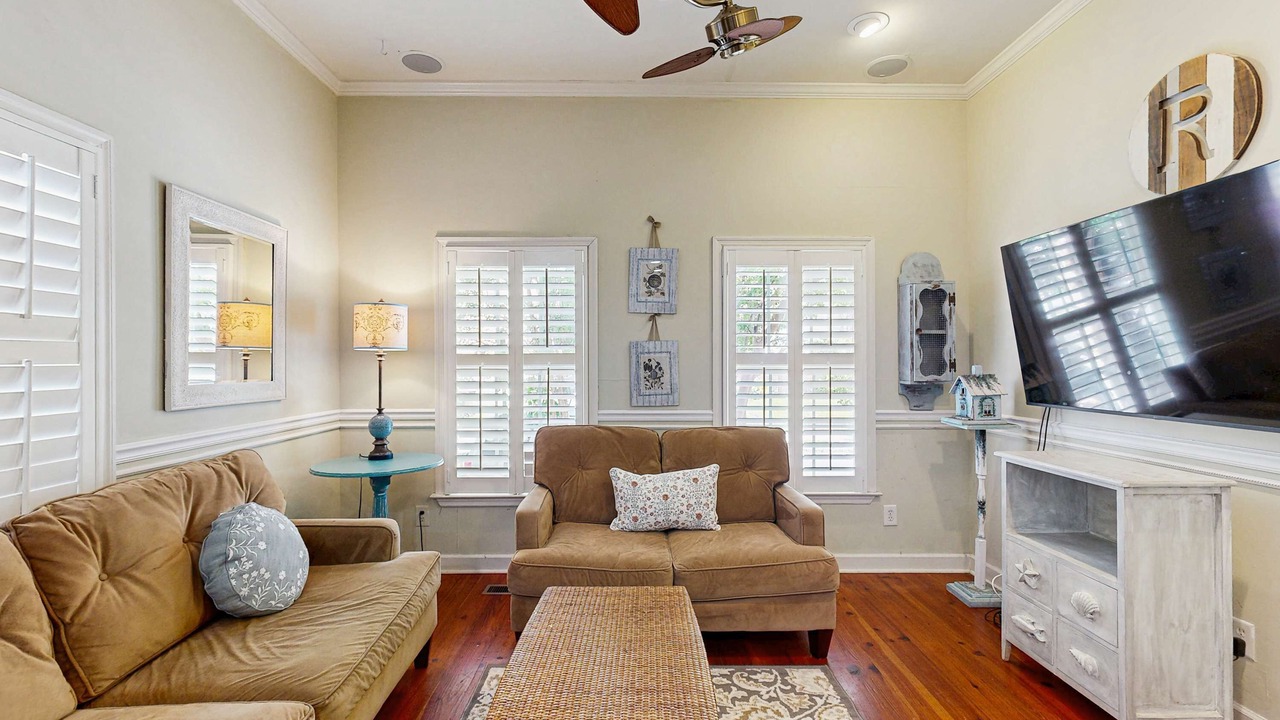 Photo of Livingroom in North-Central