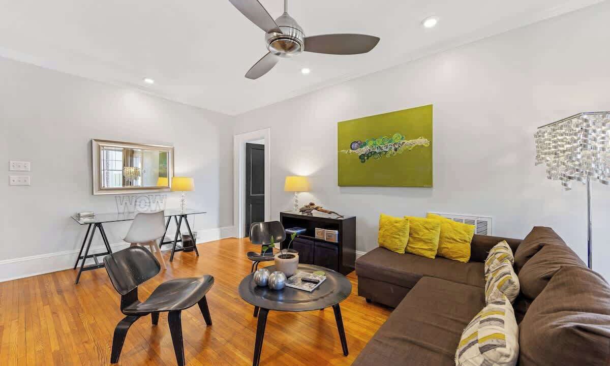 Photo of Livingroom in Cherry