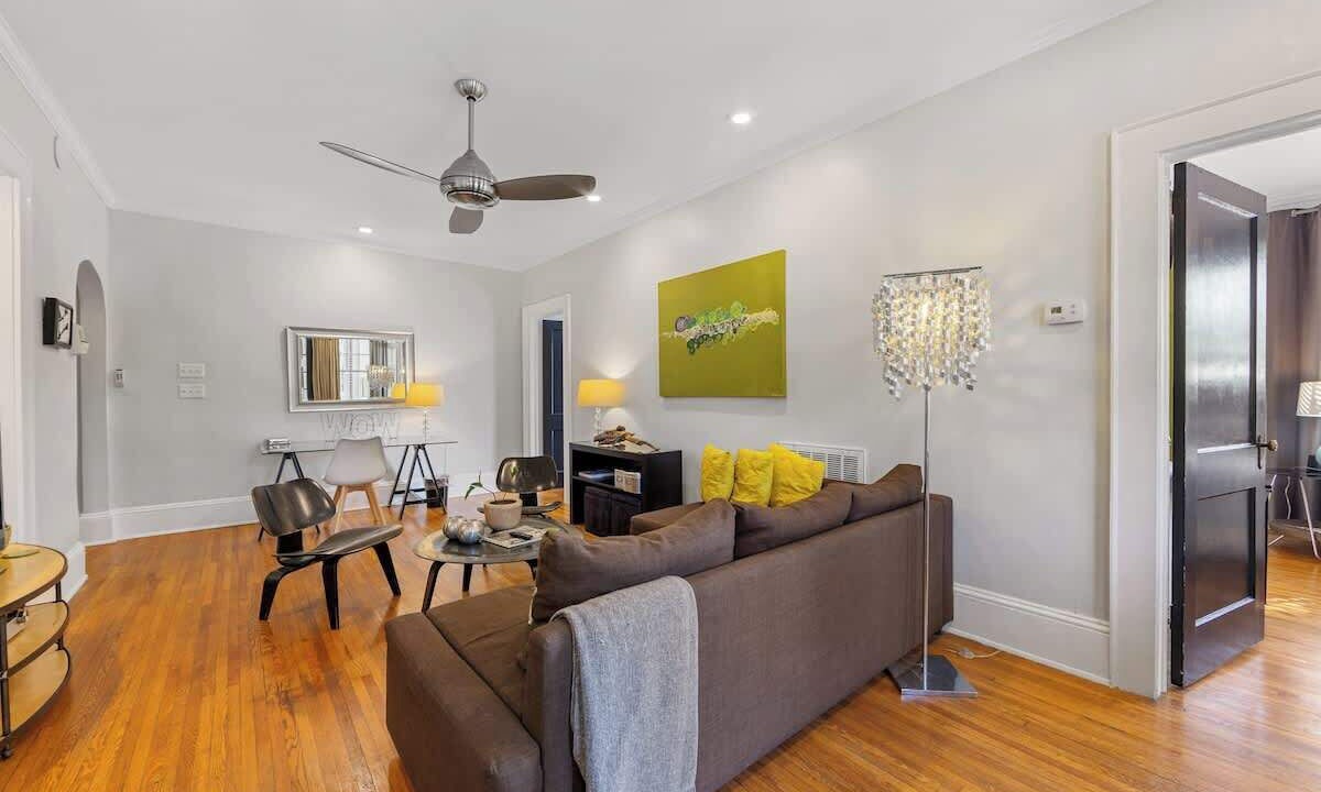 Photo of Livingroom in Cherry