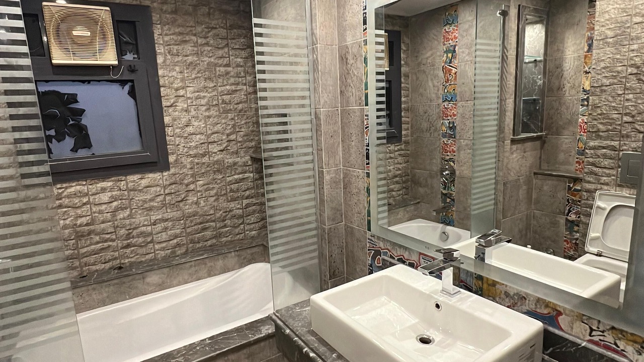 Photo of Bathroom in Dream Land
