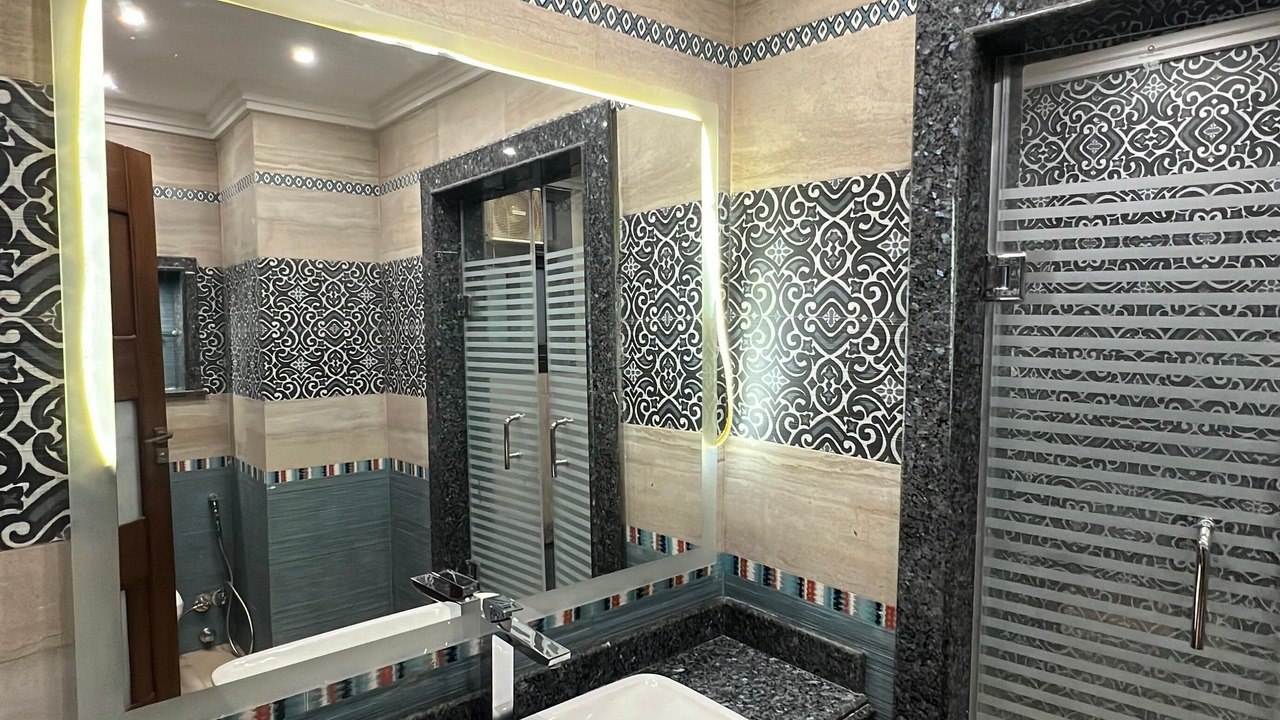 Photo of Bathroom in Dream Land