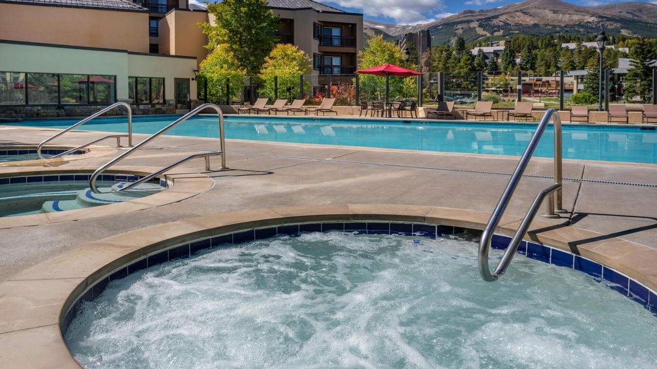 Photo of Outdoor in Peak 9