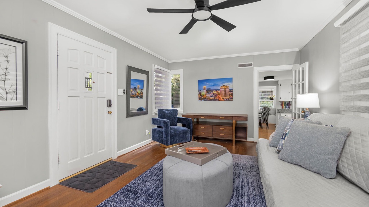 Photo of Livingroom in Winston - Salem