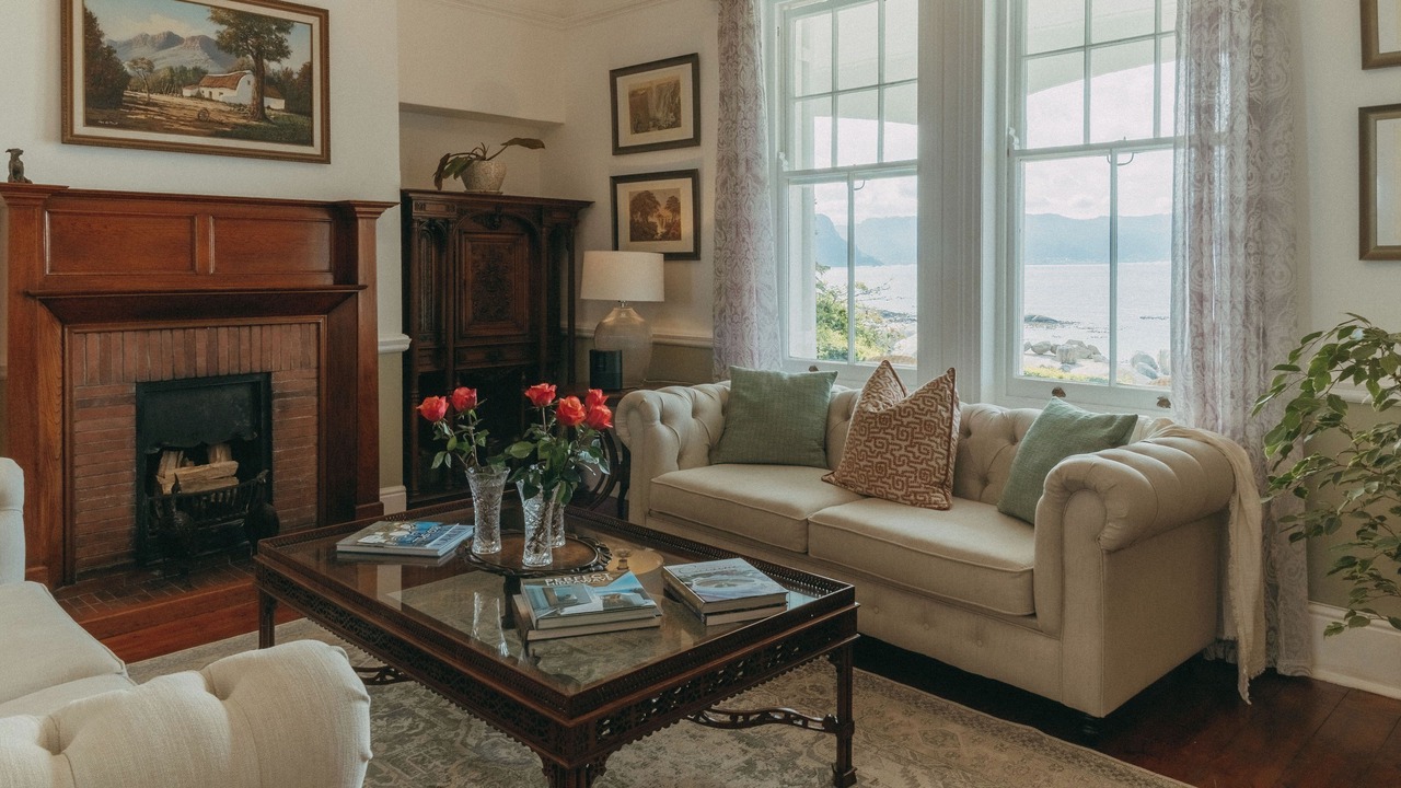 Photo of Livingroom in Simon's Town