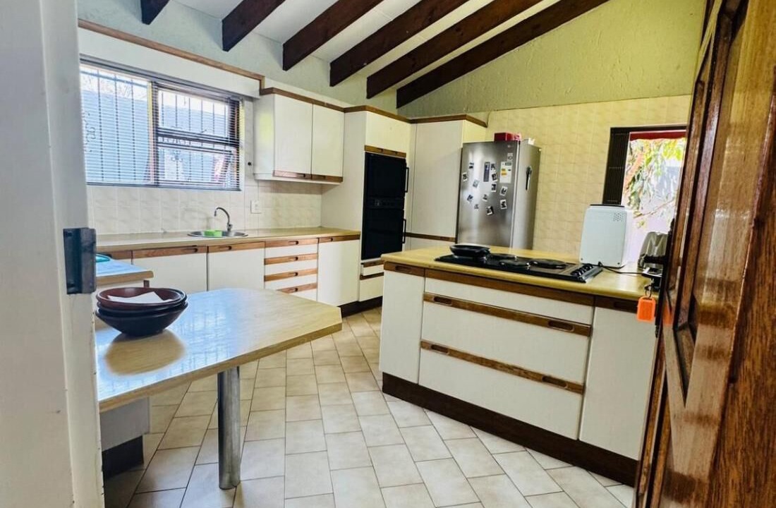 Photo of Kitchen in Woodmead