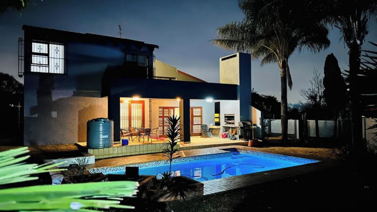 Photo of Outdoor in Woodmead