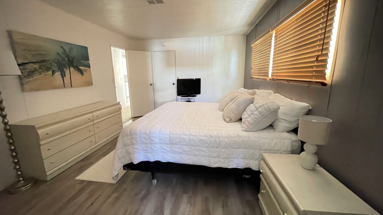 Photo of Bedroom in Agoura Hills
