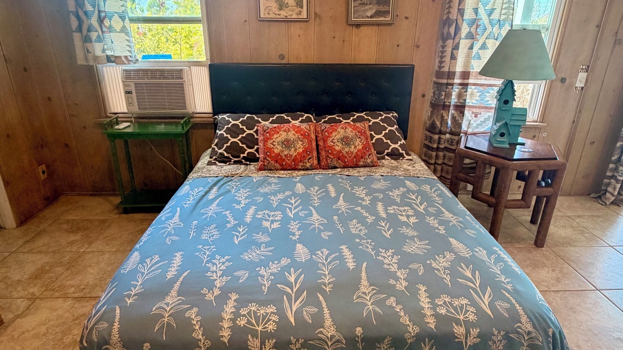 Photo of Bedroom in Santa Paula