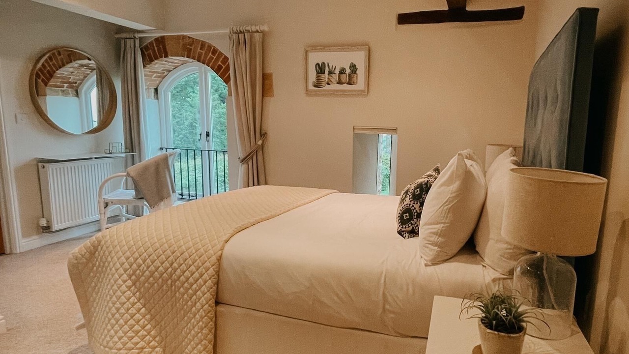 Photo of Bedroom in Whichford