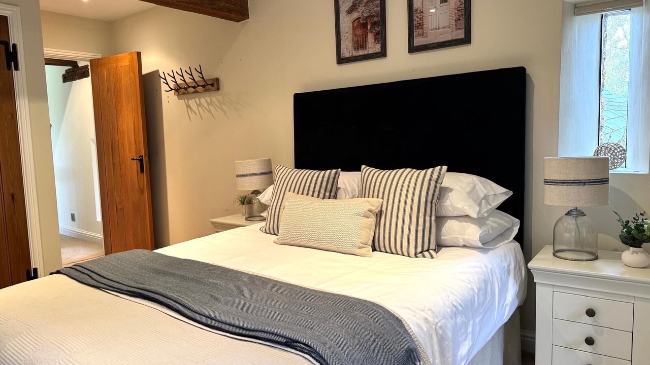 Photo of Bedroom in Whichford