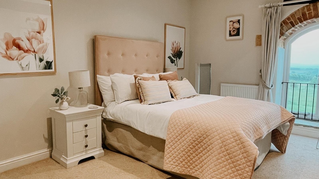 Photo of Bedroom in Whichford