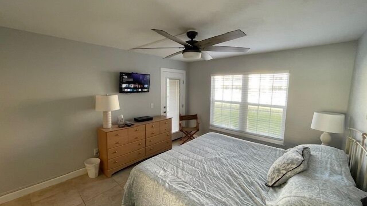 Photo of Bedroom in Point East