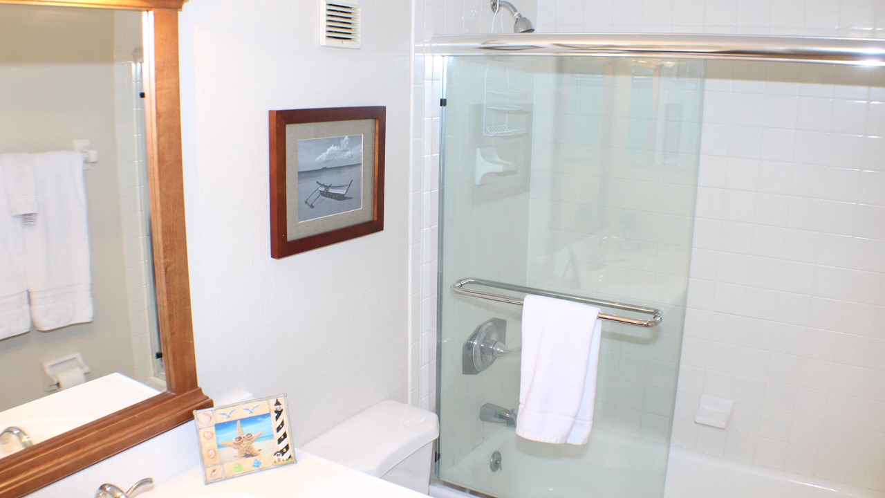 Photo of Bathroom in Point East